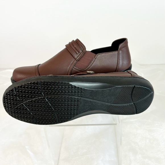 UZB Women's Slip-On Loafer Leather Non Slip Casual Dress Shoes 11 Brown - Picture 7 of 9
